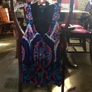 Women’s sleeveless top